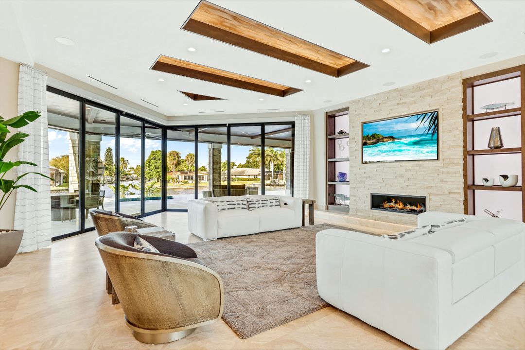 5603 Riverside Dr, Cape Coral, FL 33904