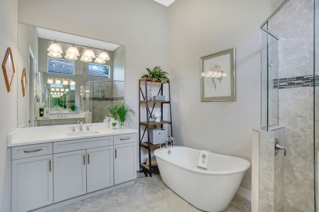 17212 Hidden Estates Cir, Fort Myers, FL 33908