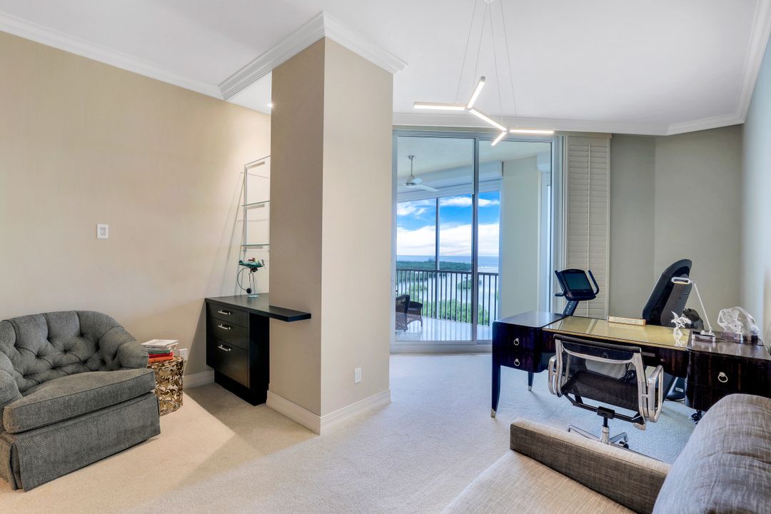 435 Dockside Dr #PH-02, Naples, FL 34110