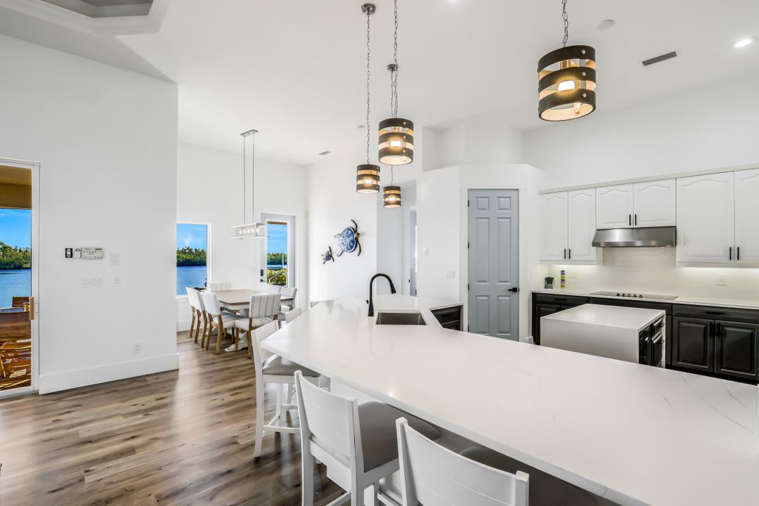 4234 NW 10th St, Cape Coral, FL 33993