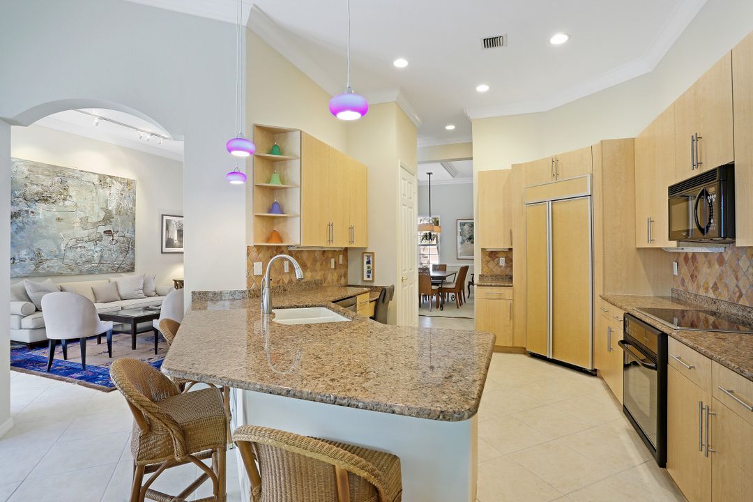 20490 Foxworth Cir, Estero, FL 33928