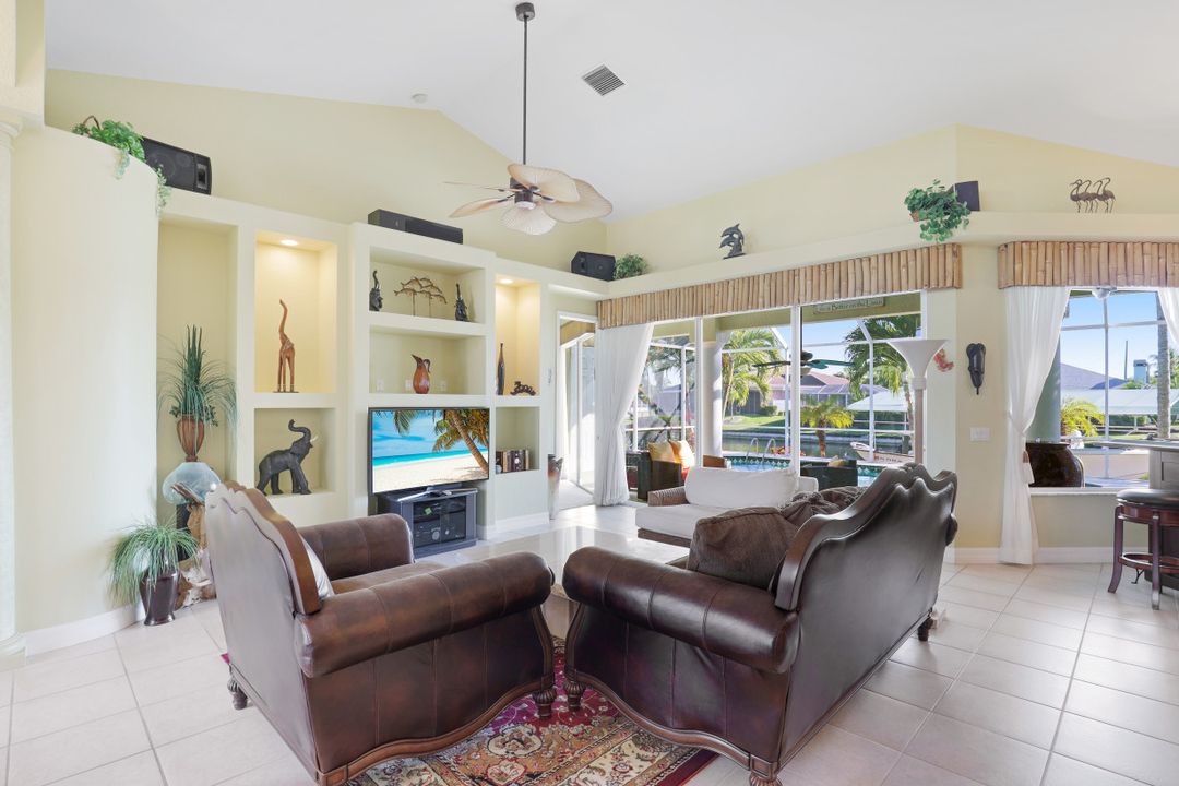 2902 SW 40th St, Cape Coral, FL 33914