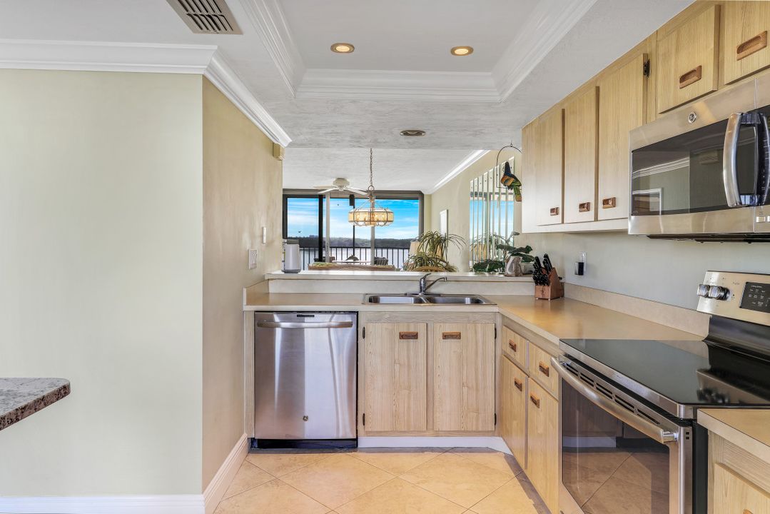 8402 Estero Blvd #302, Fort Myers Beach, FL 33931