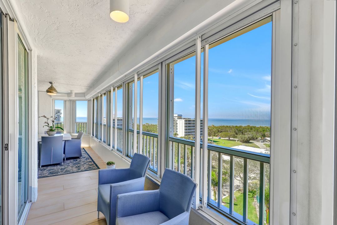 25 Bluebill Ave #805, Naples, FL 34108