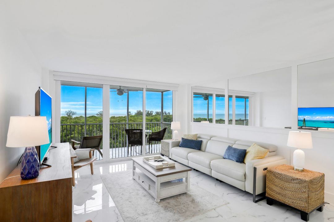 5 Bluebill Ave #606, Naples, FL 34108