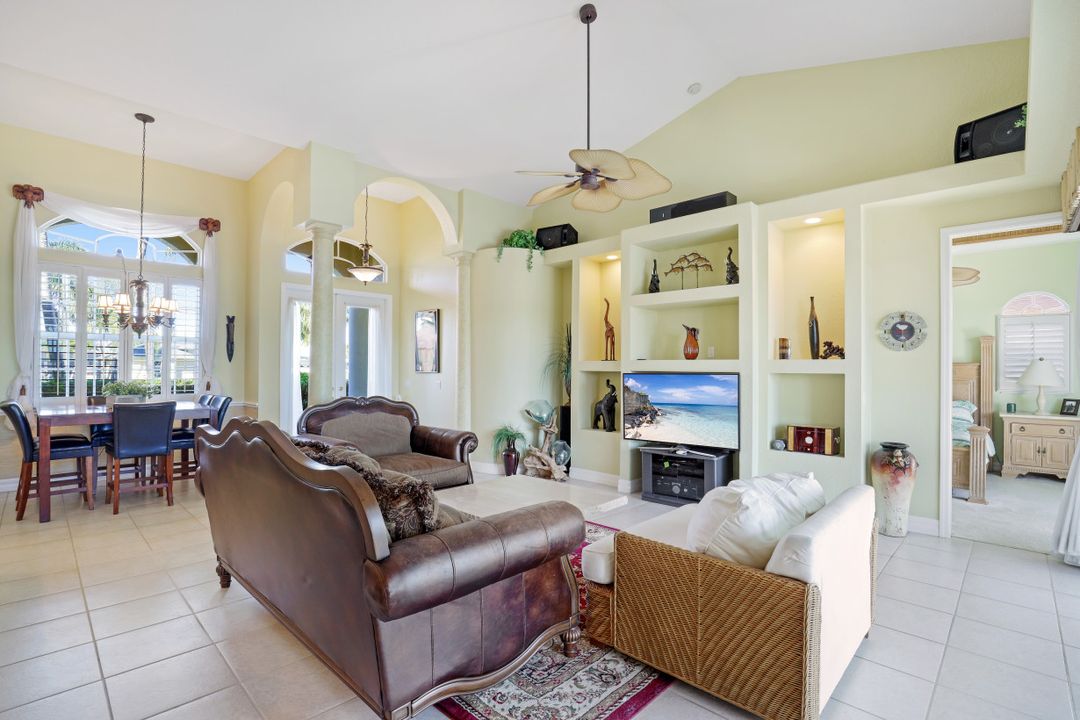 2902 SW 40th St, Cape Coral, FL 33914