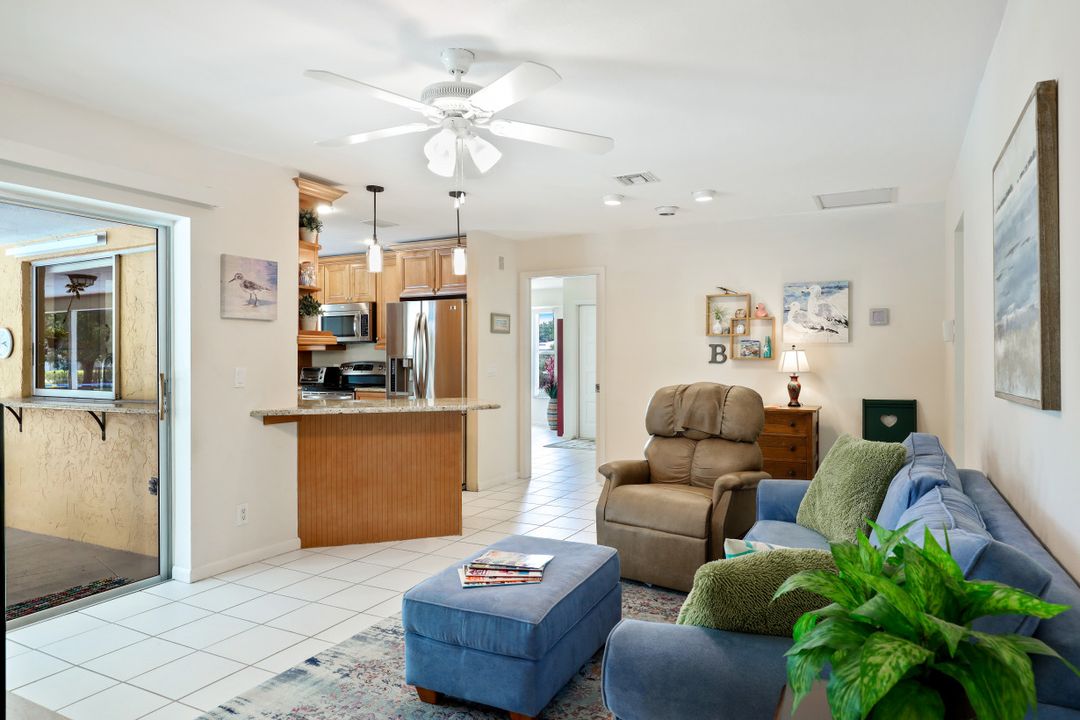 206 SE 45th St, Cape Coral, FL 33904