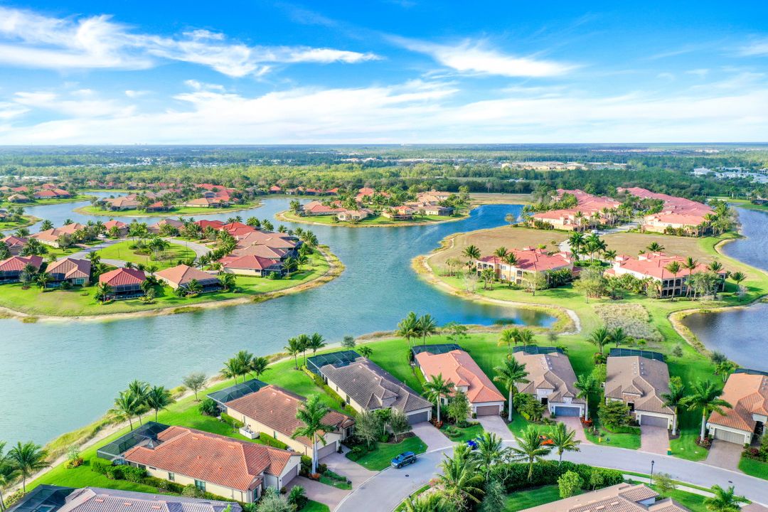 9524 Mussorie Ct, Naples, FL 34114