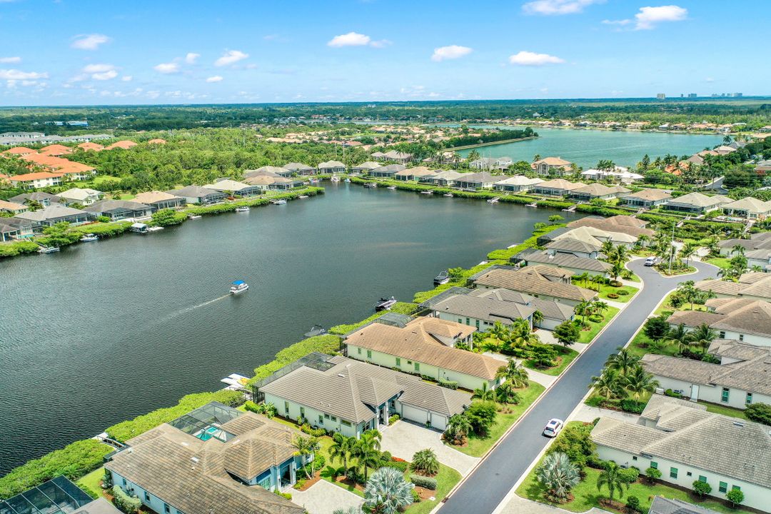 17212 Hidden Estates Cir, Fort Myers, FL 33908