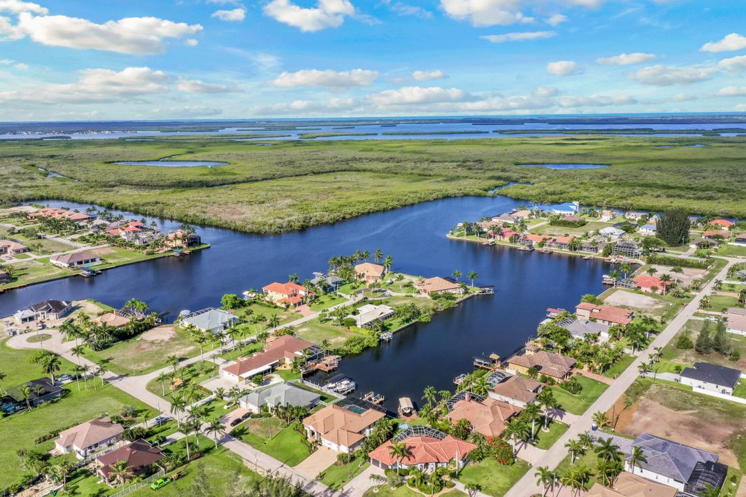 4101 NW 11th St, Cape Coral, FL 33993