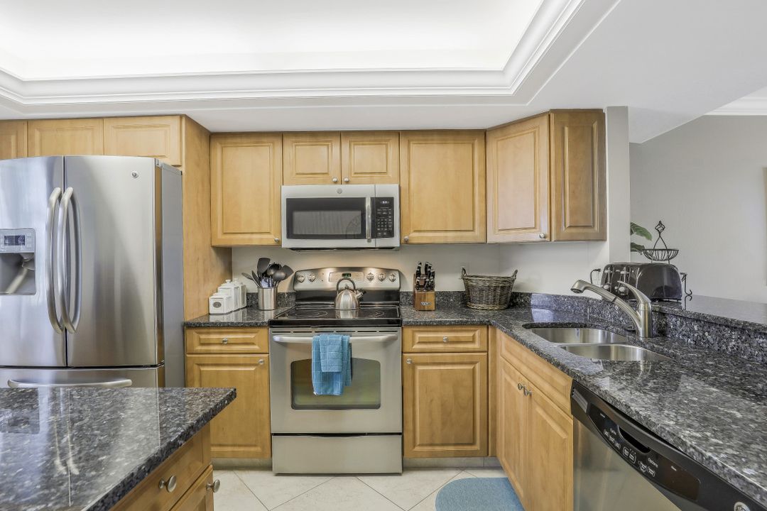 440 Seaview Ct #301, Marco Island, FL 34145