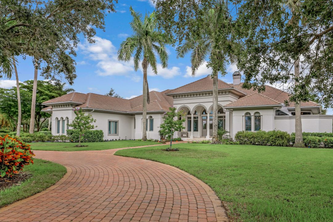 11430 Golden Eagle Ct, Naples, FL 34120