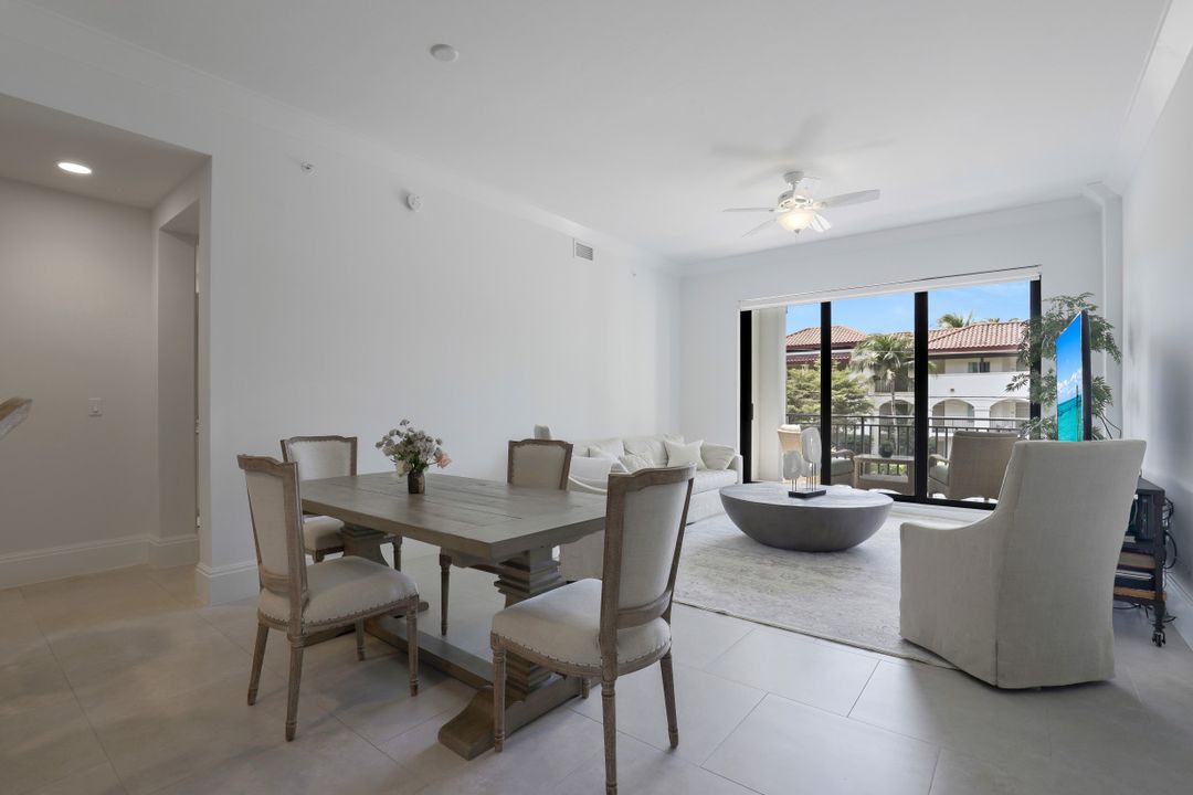 1035 3rd Ave S #203, Naples, FL 34102