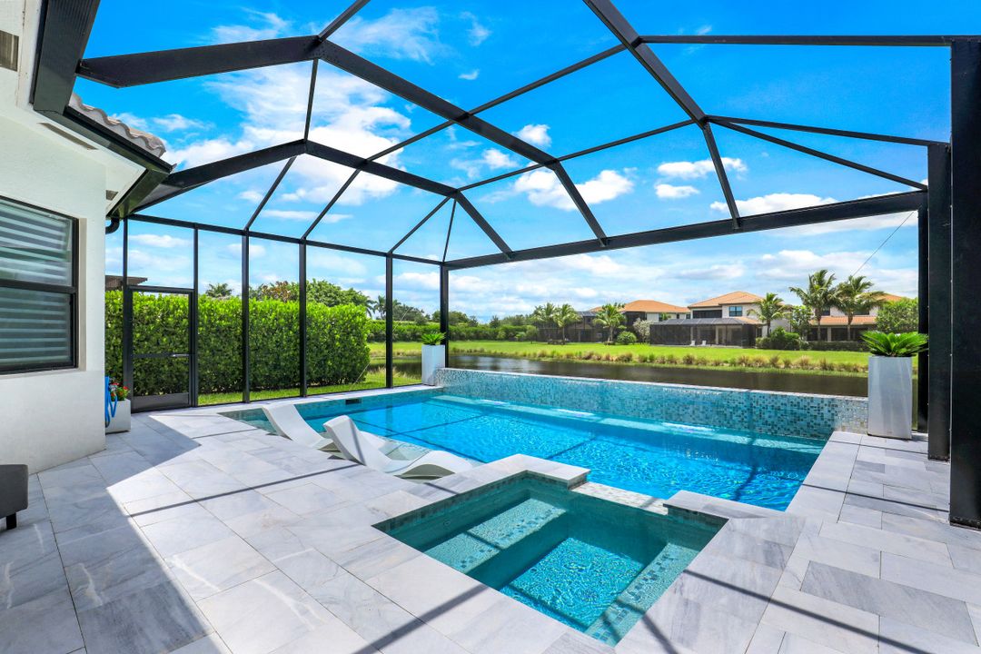 4448 Aurora St, Naples, FL 34119