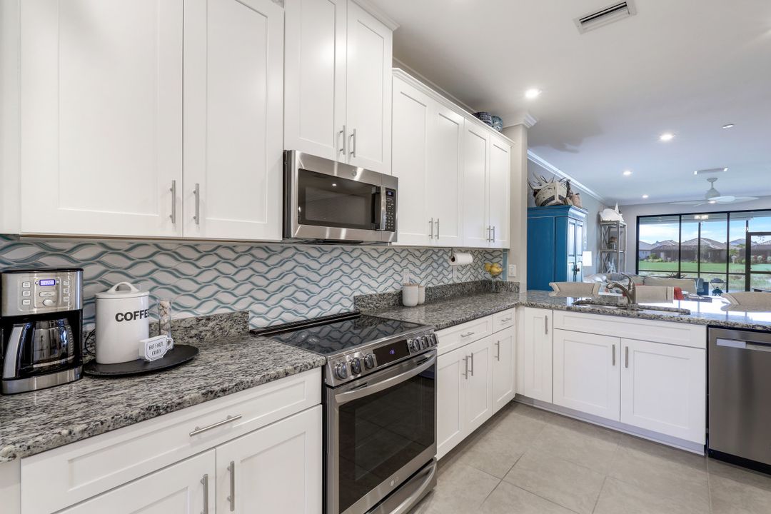 9393 Pocida Ct #102, Naples, FL 34119