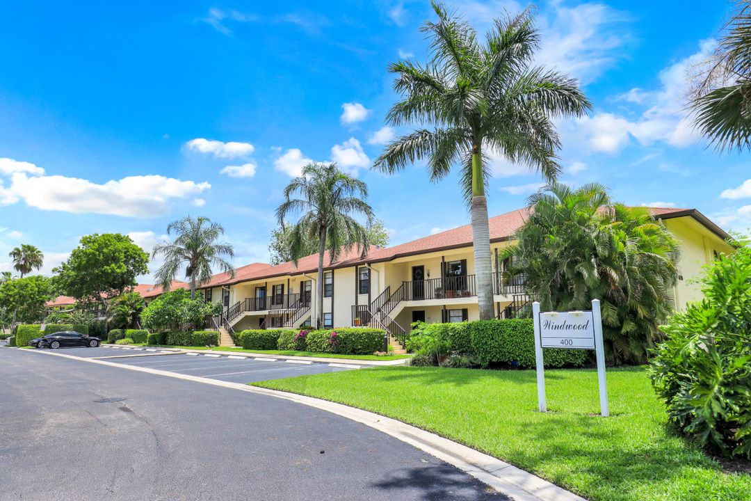 400 Misty Pines Cir #101, Naples, FL 34105