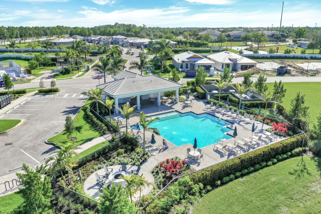 2236 Yellowfin Cir, Naples, FL 34114