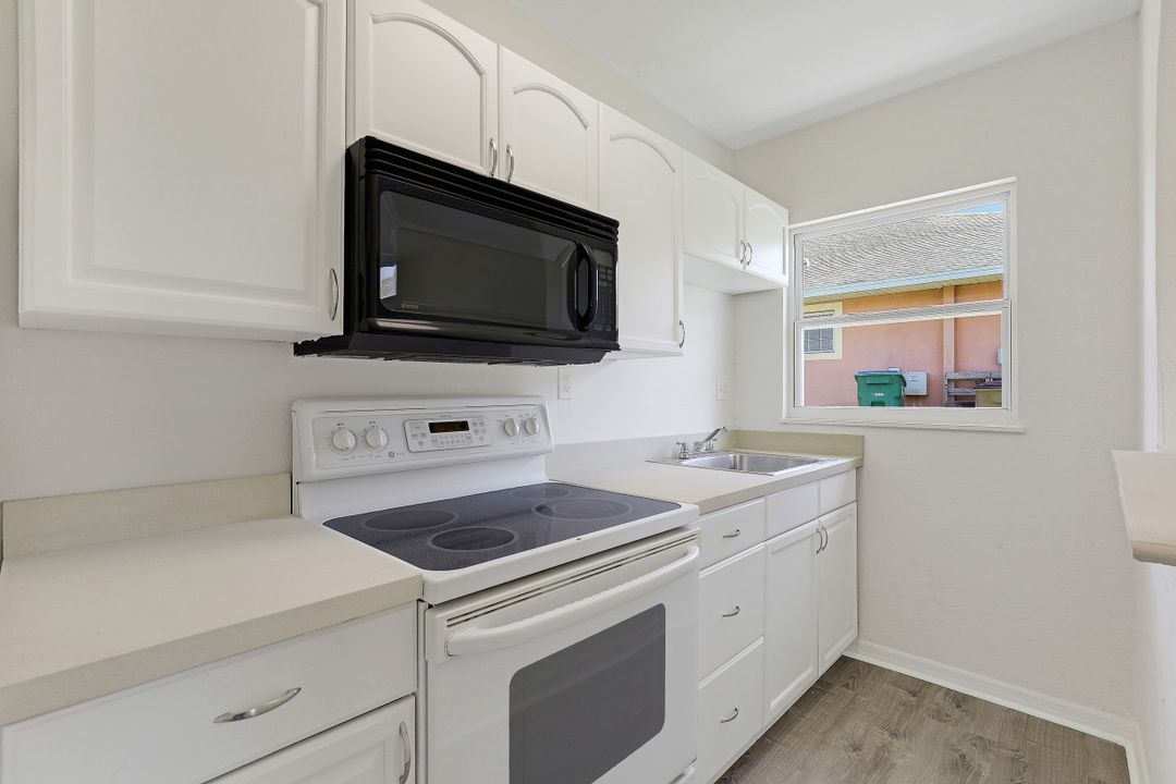 4953 Viceroy St #1 & 4, Cape Coral, FL 33904