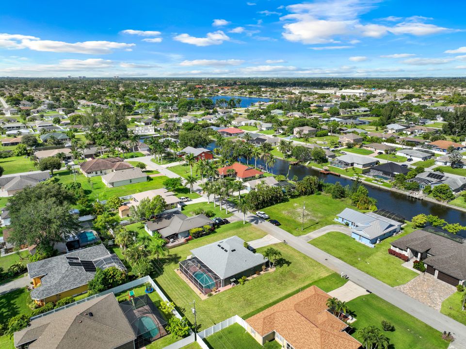 1403 SW 4th Ave, Cape Coral, FL 33991