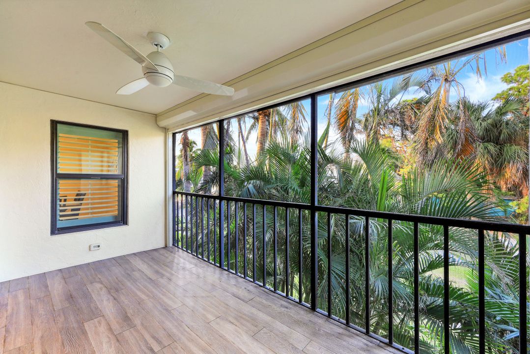 812 10th Ave S #812, Naples, FL 34102