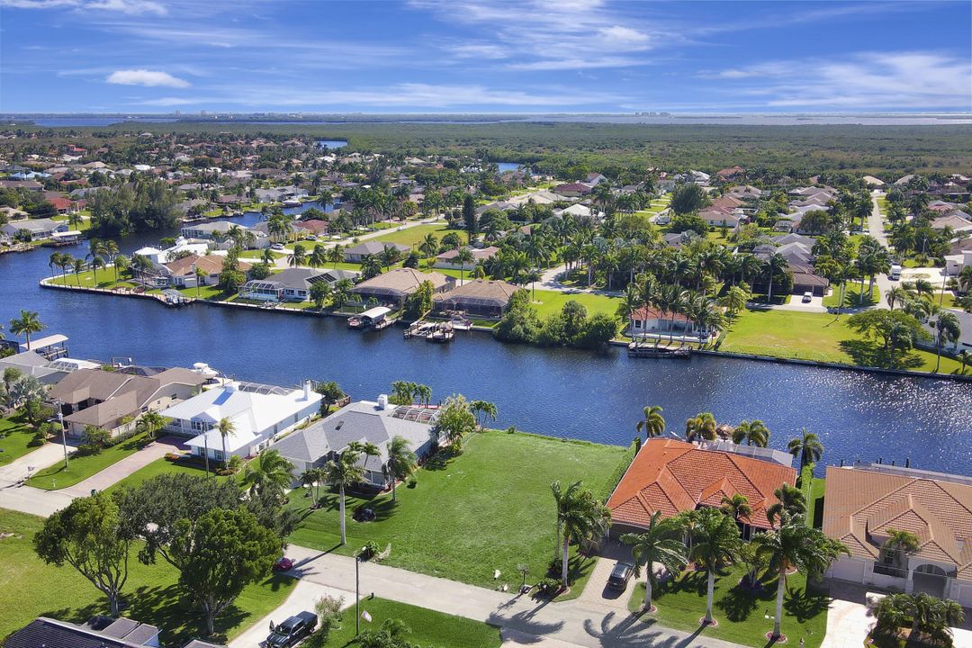 2522 SW 52nd Ln, Cape Coral, FL 33914