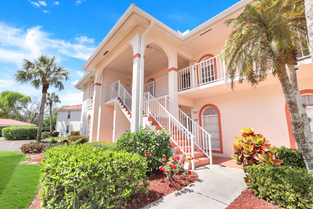 517 Mardel Dr #208, Naples, FL 34104