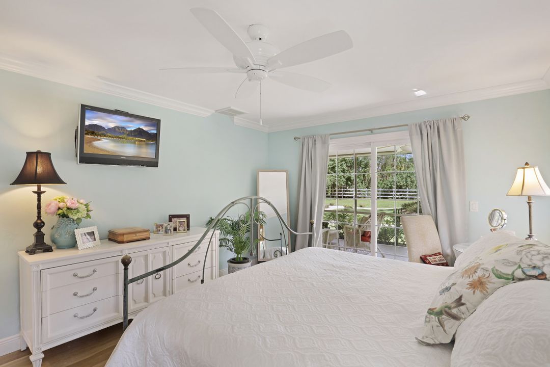 25063 Luci Dr, Bonita Springs, FL 34135