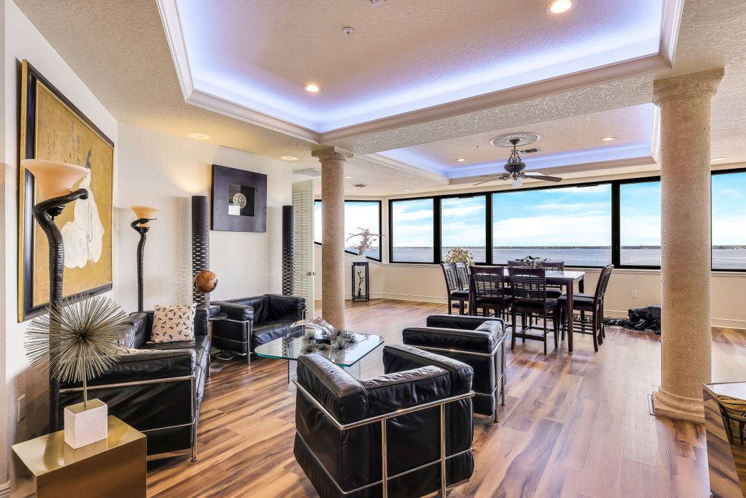 4019 SE 20th Pl #PH, Cape Coral, FL 33904