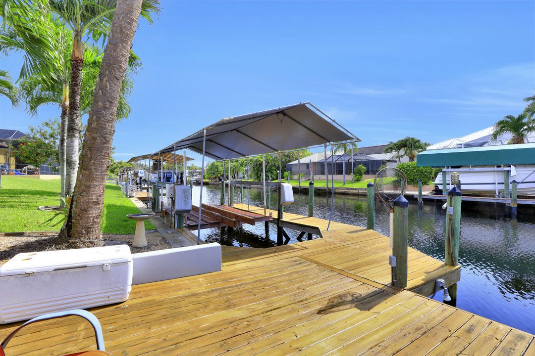 5223 SW 11th Pl, Cape Coral, FL 33914