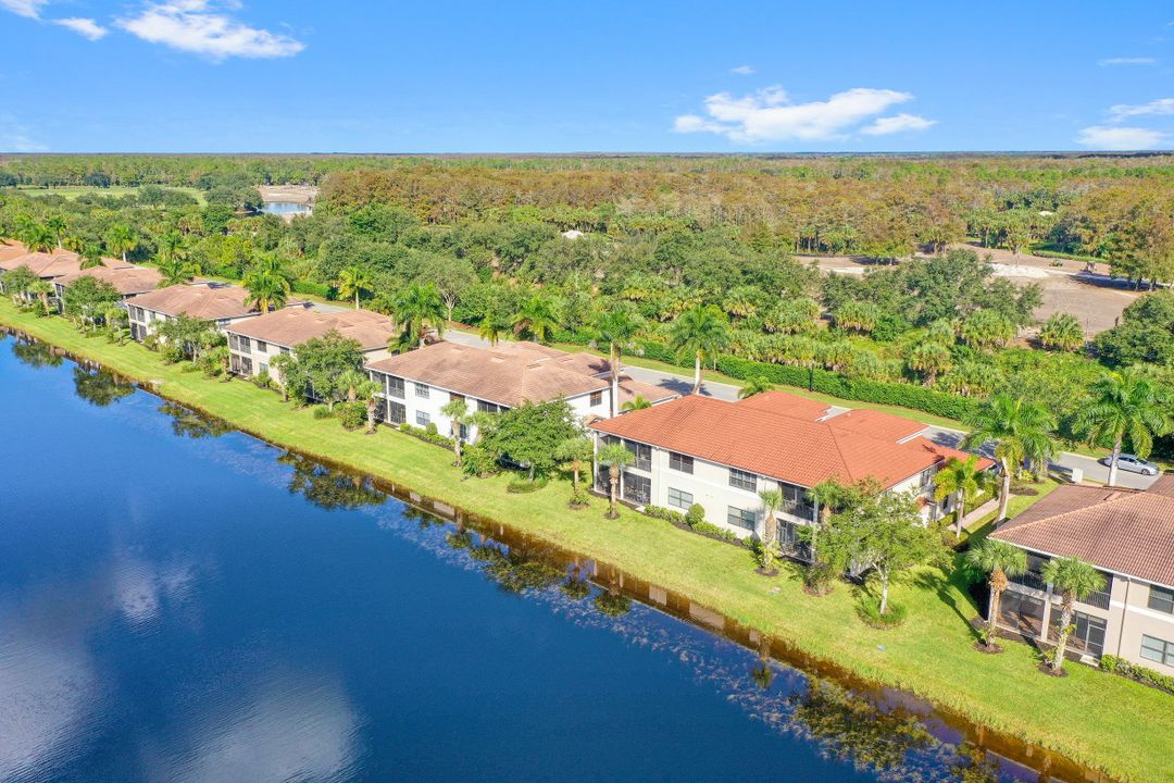 10498 Smoke House Bay Dr #201, Naples, FL 34120