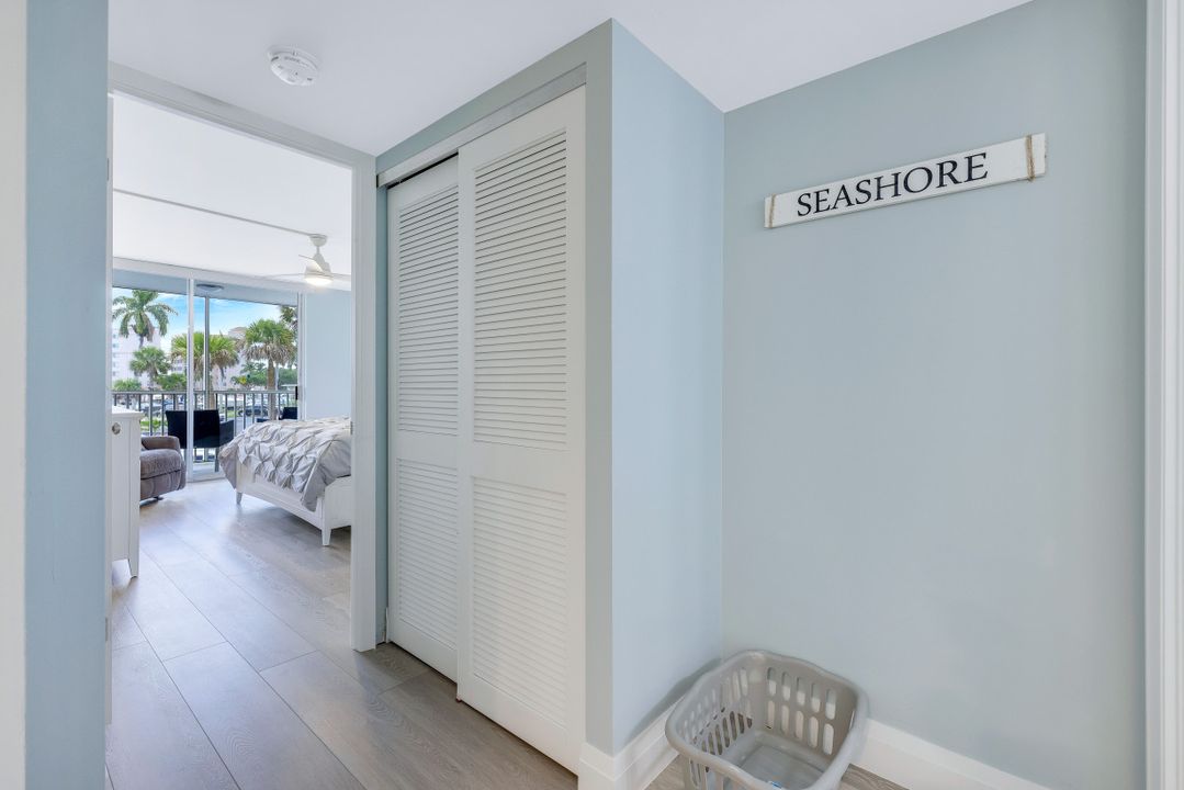 5 Bluebill Ave #210, Naples, FL 34108