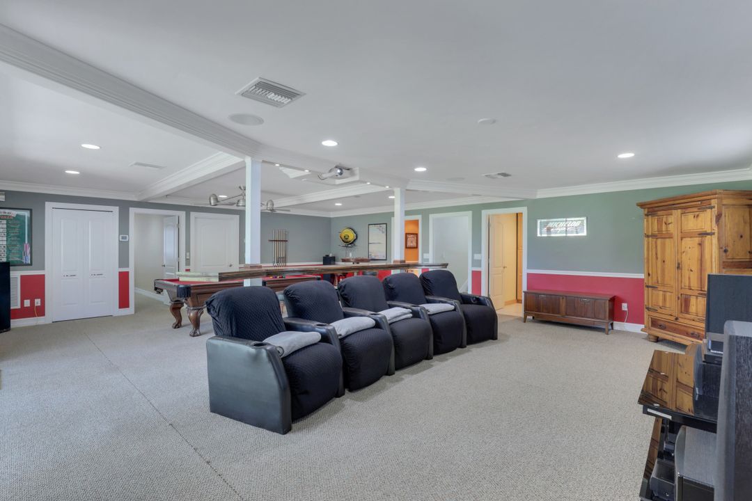 5660 Spanish Oaks Ln, Naples, FL 34119