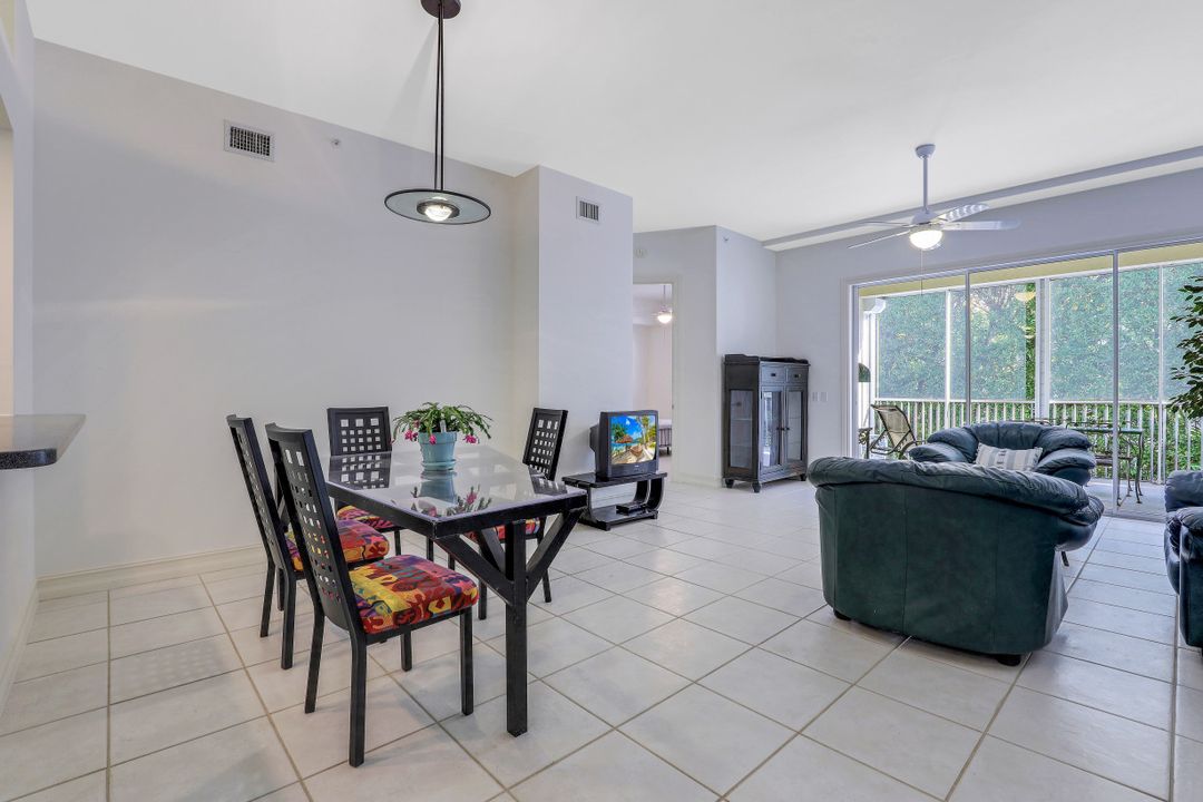 700 Bentwater Cir #103, Naples, FL 34108