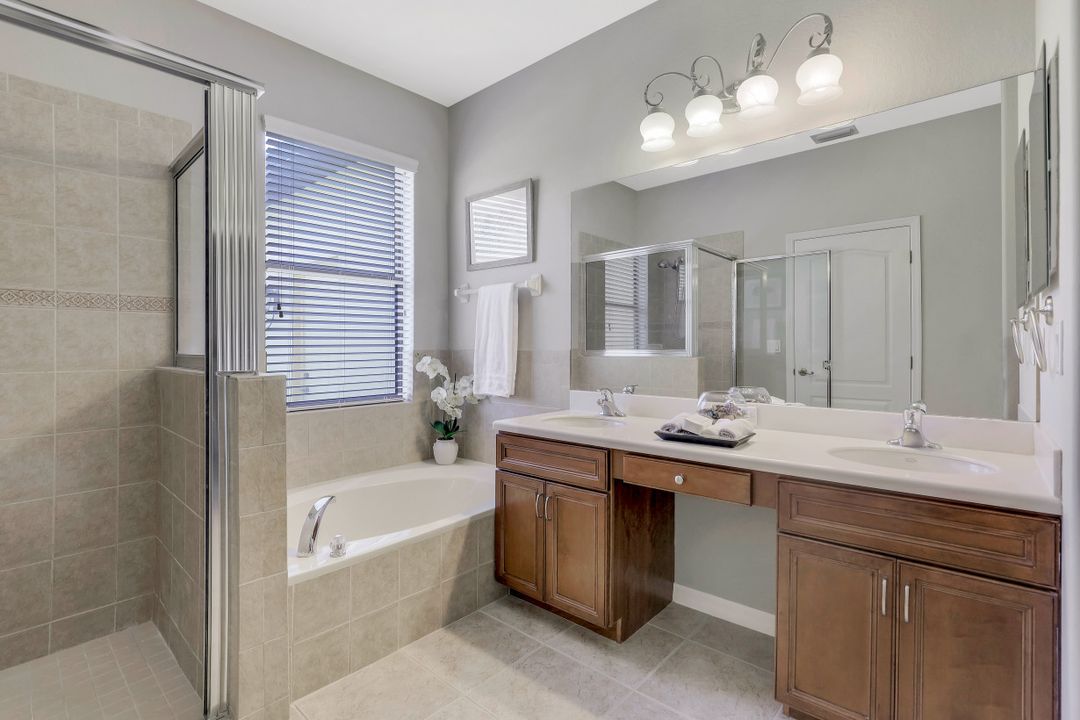 12494 Country Day Cir, Fort Myers, FL 33913