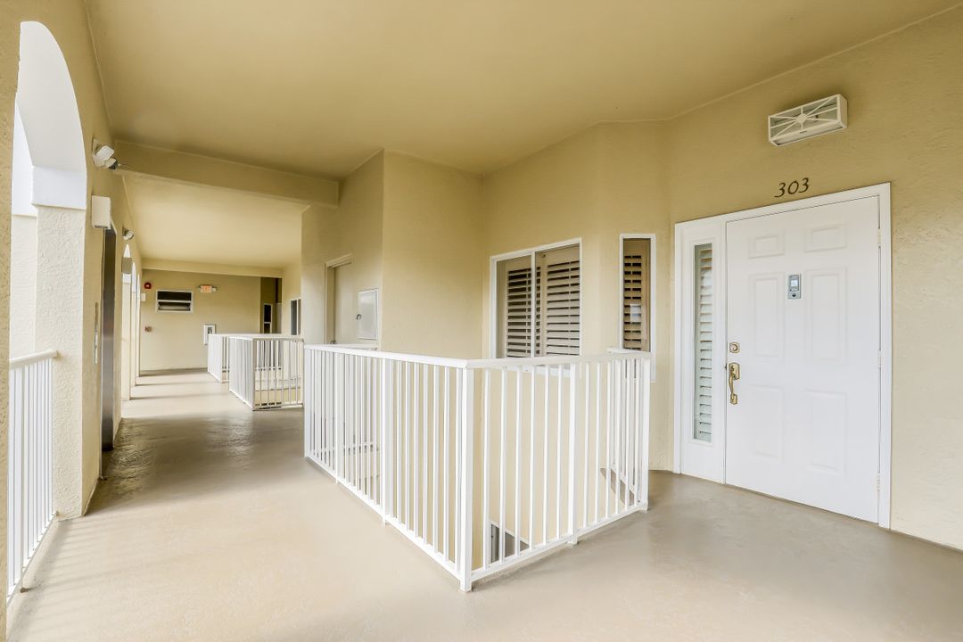 7734 Pebble Creek Cir #303, Naples, FL 34108