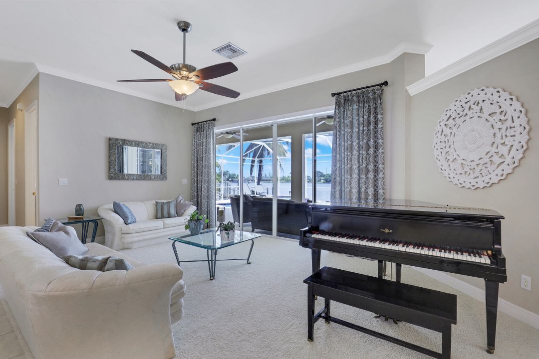 411 SW 49th Ln, Cape Coral, FL 33914