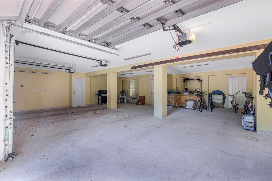 4060 Rita Ln, Bonita Springs, FL 34134