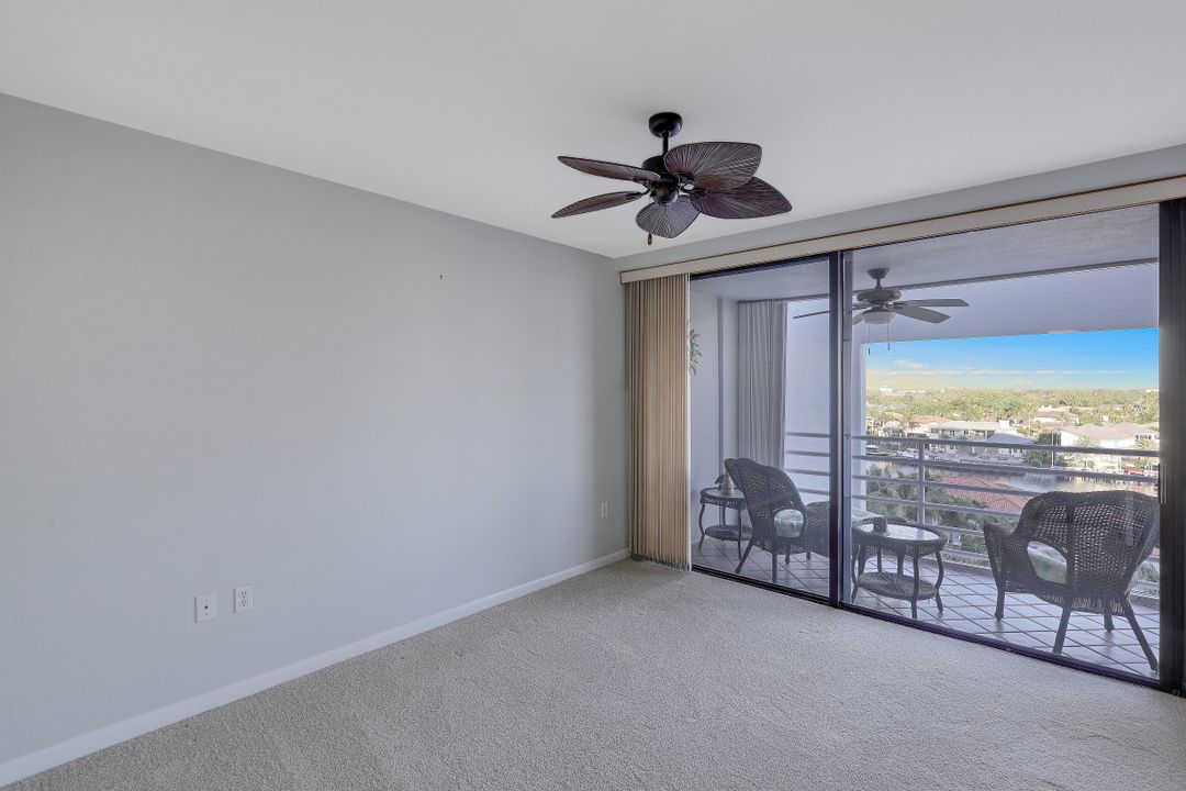 4751 Gulf Shore Blvd N #804, Naples, FL 34103