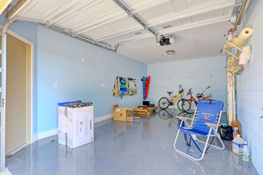 21 Bluebill Ave #603, Naples, FL 34108