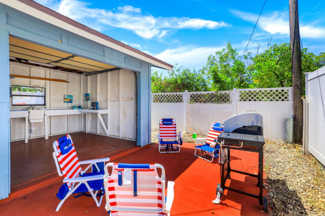 320 Marco Lake Dr, Marco Island, FL 34145