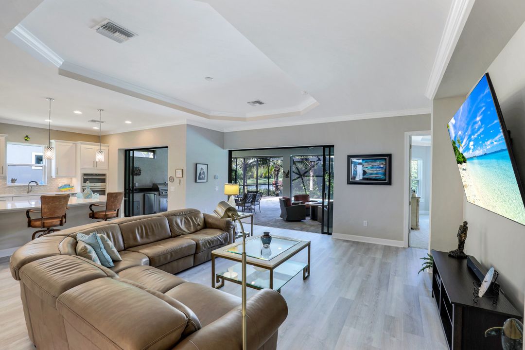 3227 Quilcene Ln, Naples, FL 34114