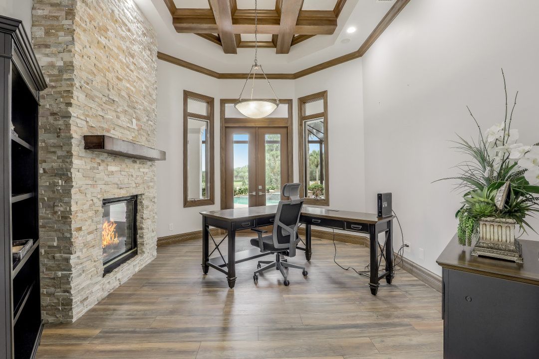 11430 Golden Eagle Ct, Naples, FL 34120