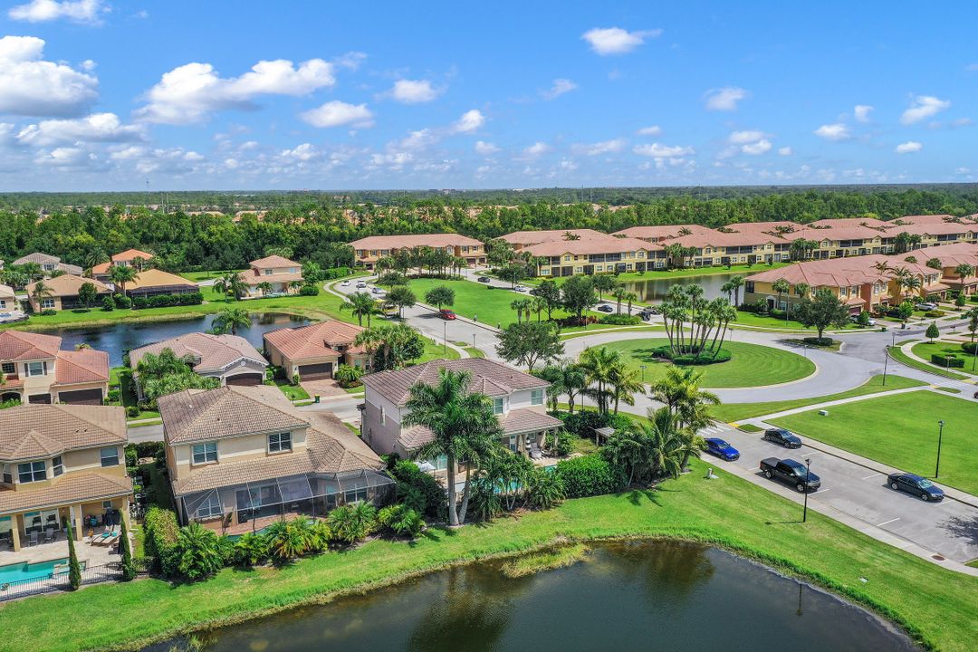 6558 Monterey Point, Naples, FL 34105