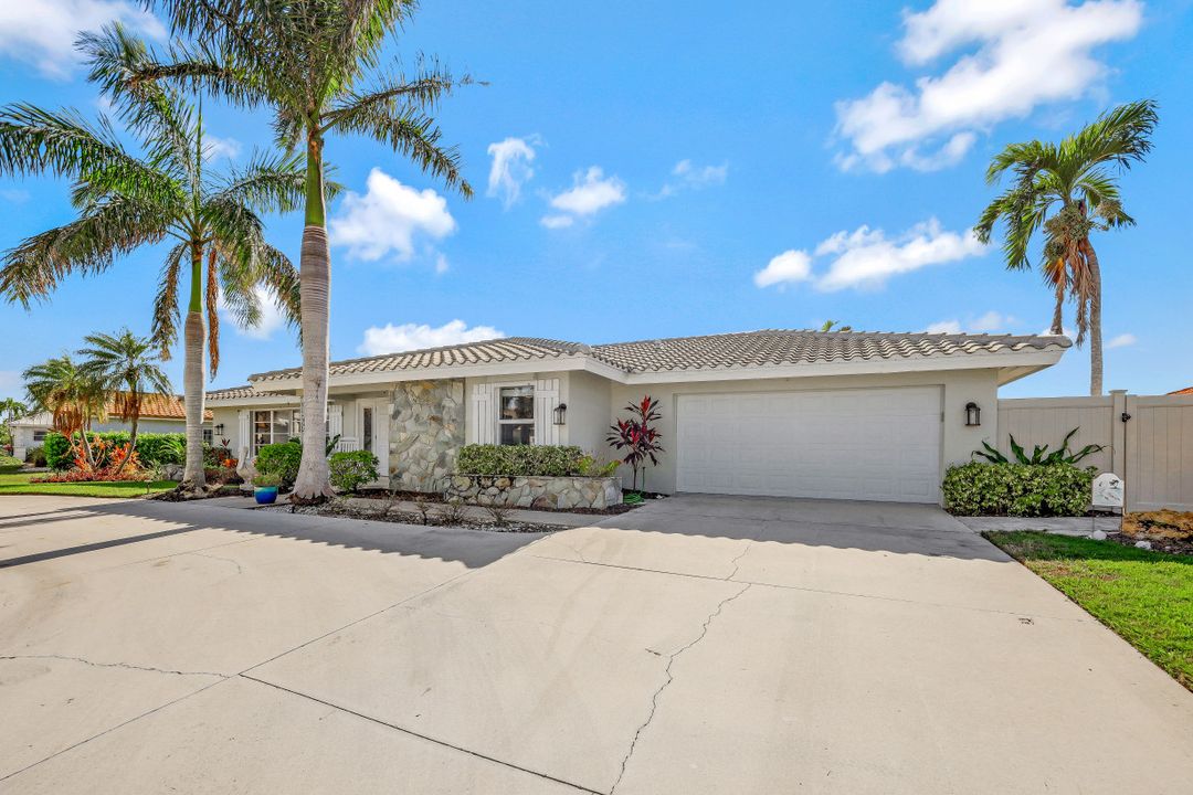 428 Nassau Ct, Marco Island, FL 34145