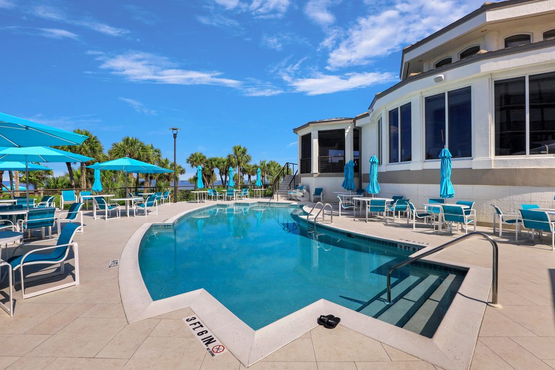 8665 Bay Colony Dr #702, Naples, FL 34108