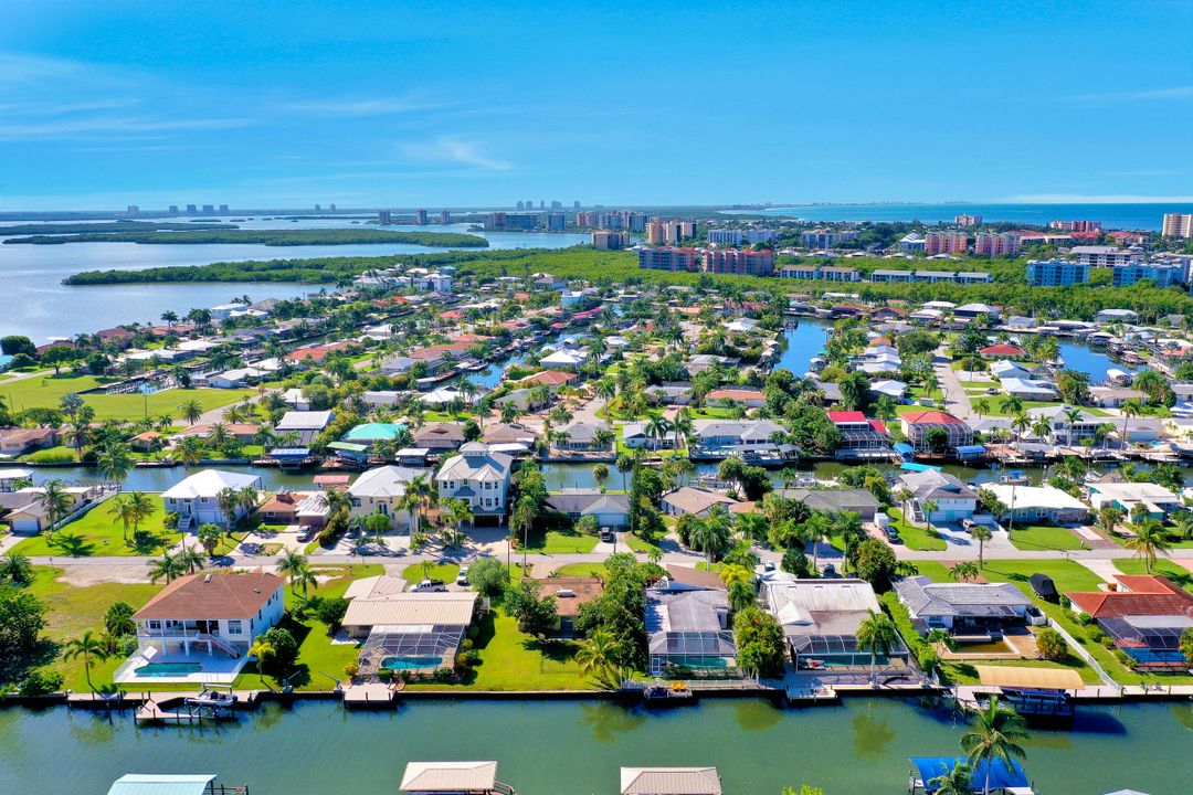 235 Ibis St, Fort Myers Beach, FL 33931