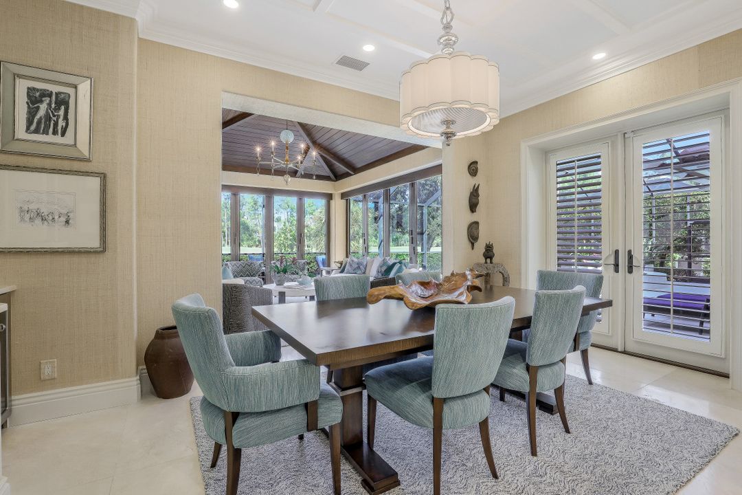 2895 Tiburon Blvd E, Naples, FL 34109