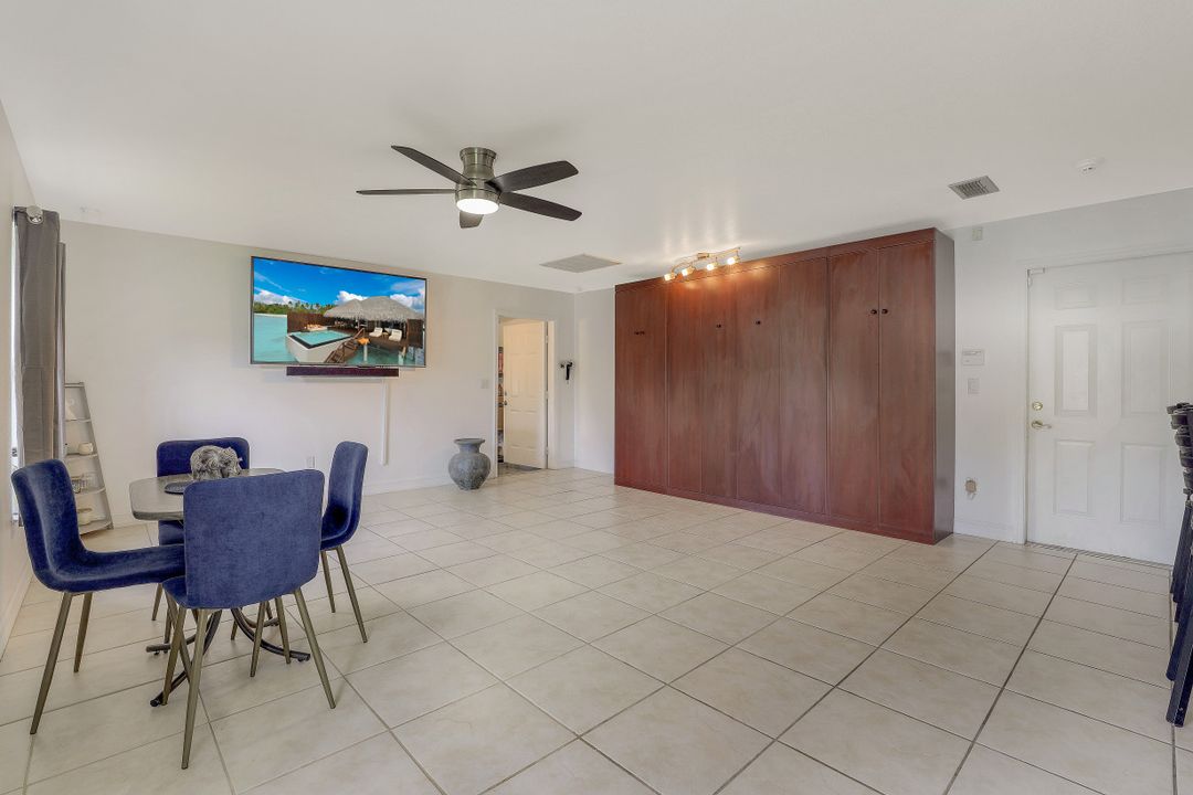 3660 20th Ave SE, Naples, FL 34117