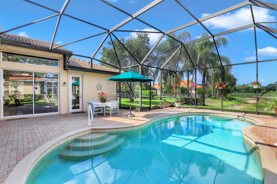 1427 King Sago Ct, Naples, FL 34119