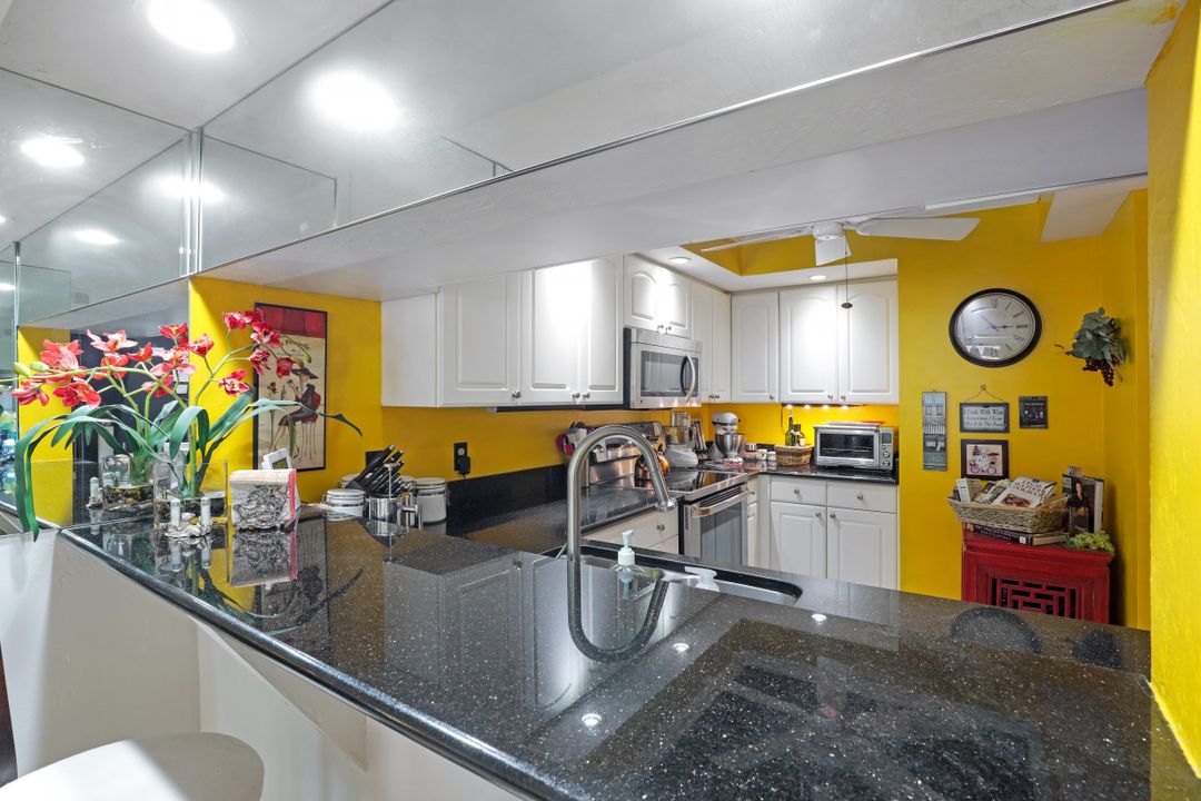 11118 Gulf Shore Dr #602, Naples, FL 34108